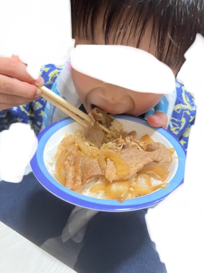 戴いた【九州産豚こま切れ🥩】を使って子供達リクエストの『豚丼🐷✨』
