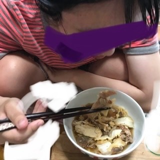 戴いた【九州産 豚肉小間切れ 】で、すき焼き風の煮物作りました