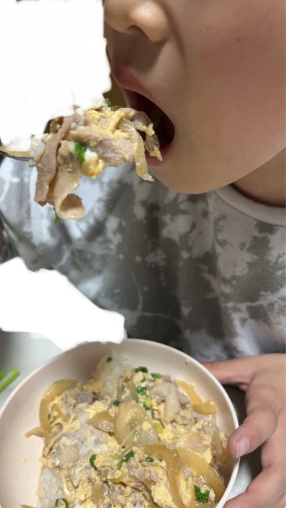 戴いた【国産豚肉小間切れ】長女手作り豚丼🐽✨