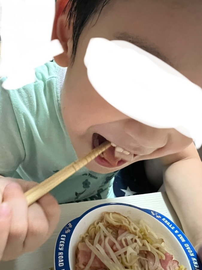 戴いた【いも豚ベーコン🥓】で美味しいラーメン🍜✨