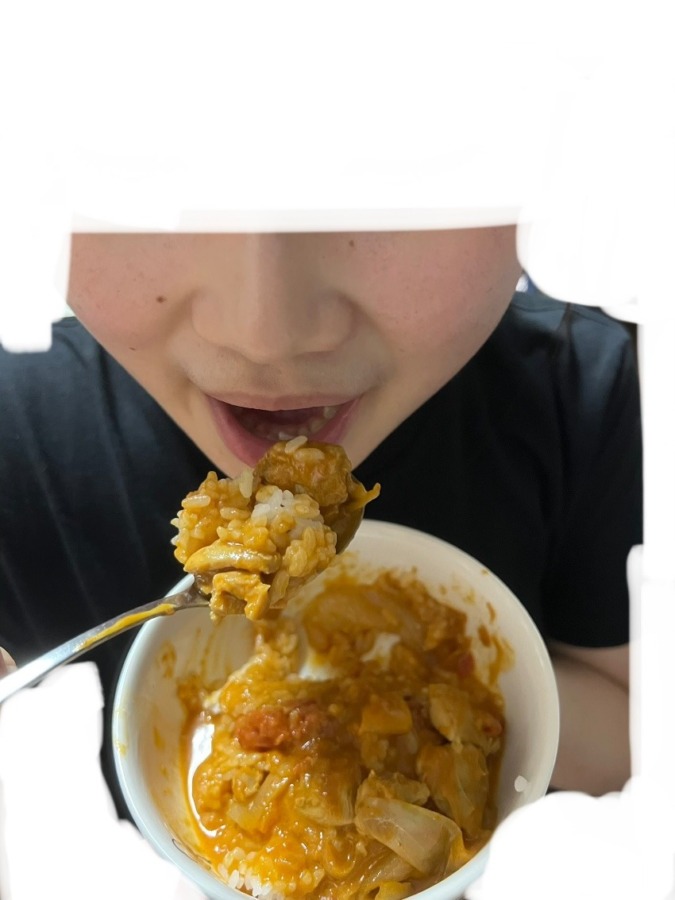 戴いた【運営者にお任せ訳あり食品】からバターチキンカレー🍛をいただきました😋