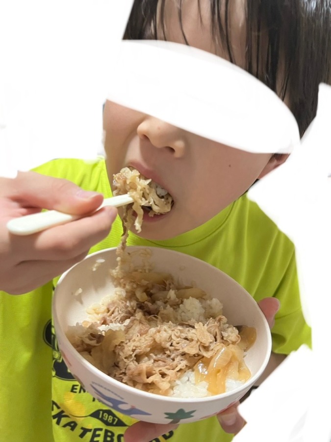 戴いた【運営者にお任せ訳あり食品牛めし】で牛丼に🍚✨